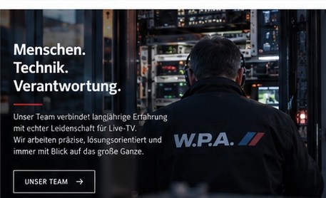 W.P.A. Mitarbeiter in einer technischen Live-Umgebung